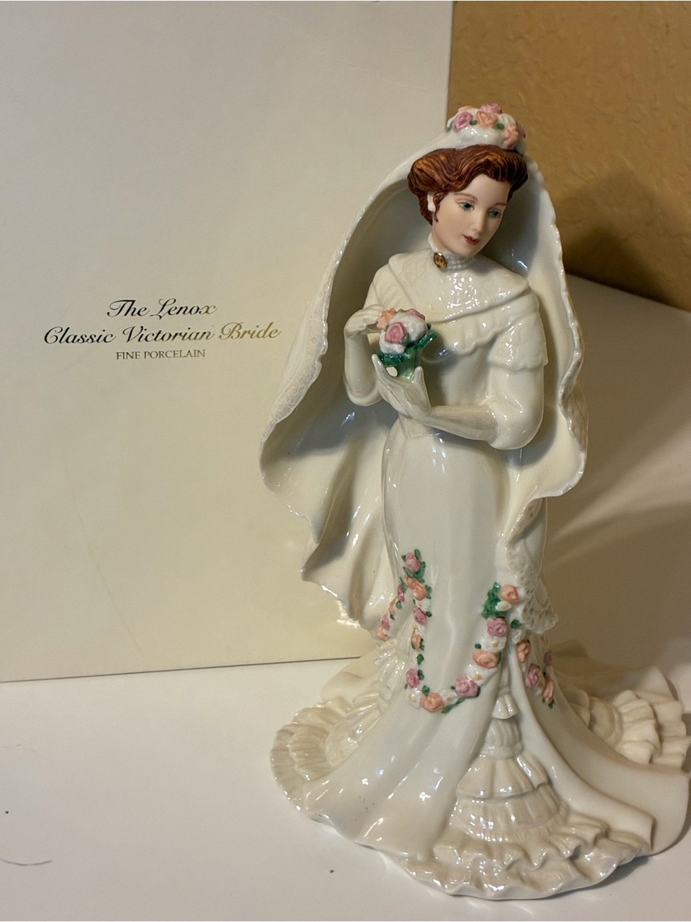 The Lenox Classic Victorian Bride Fine Porcelain 1995 Beautiful & Mint condition